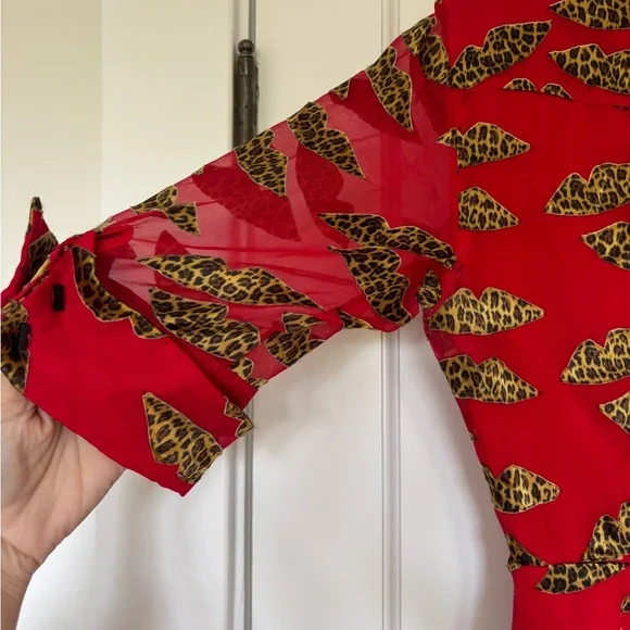 Stylish Red Patterned Dress - Picture 5 of 5